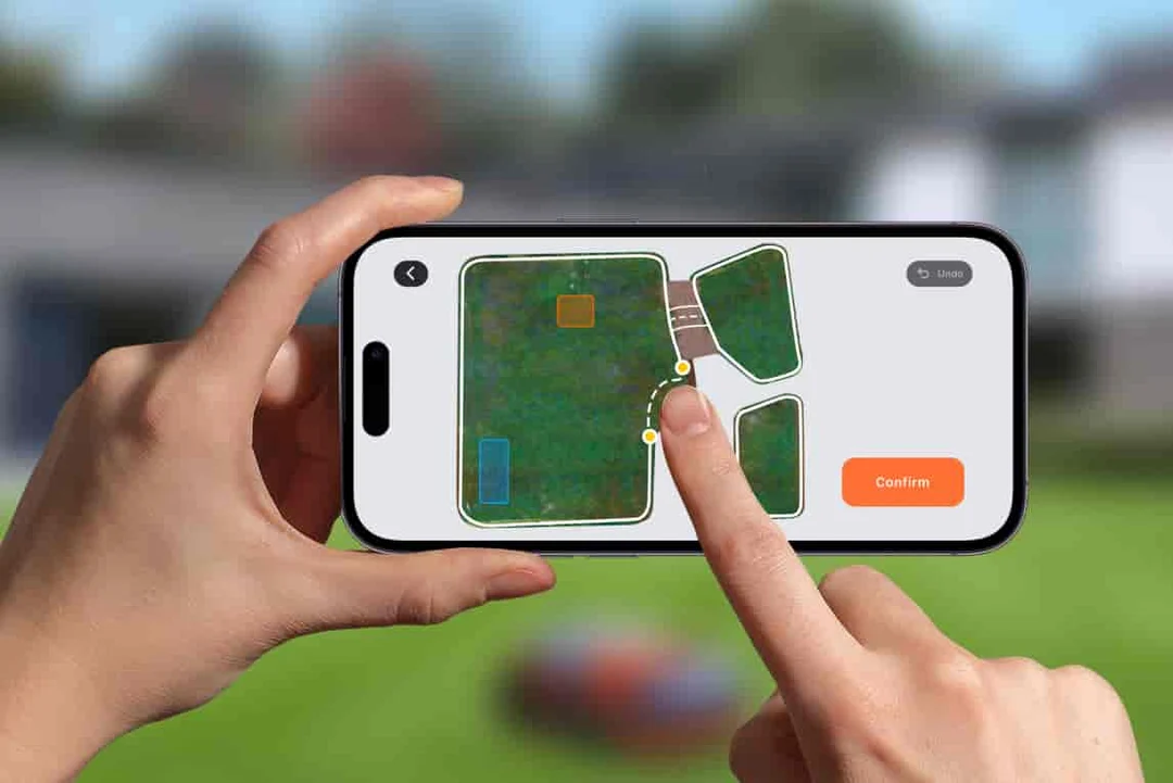 Manage mowing schedules from the Navimow app.